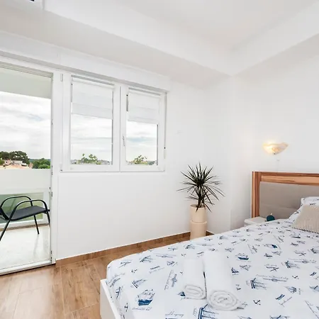 Arena Parkside Apartment Pula