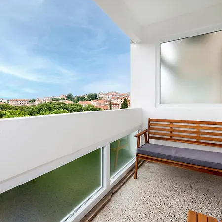 Arena Parkside Apartment *