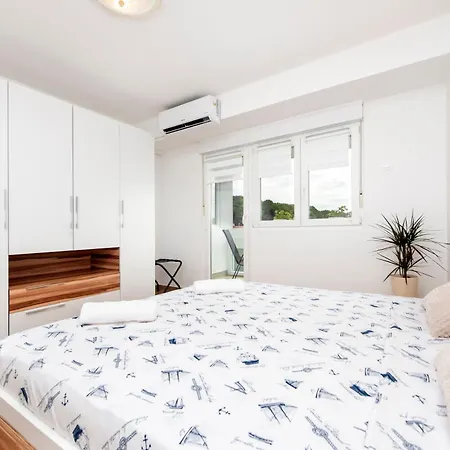 Arena Parkside Lägenhet Pula