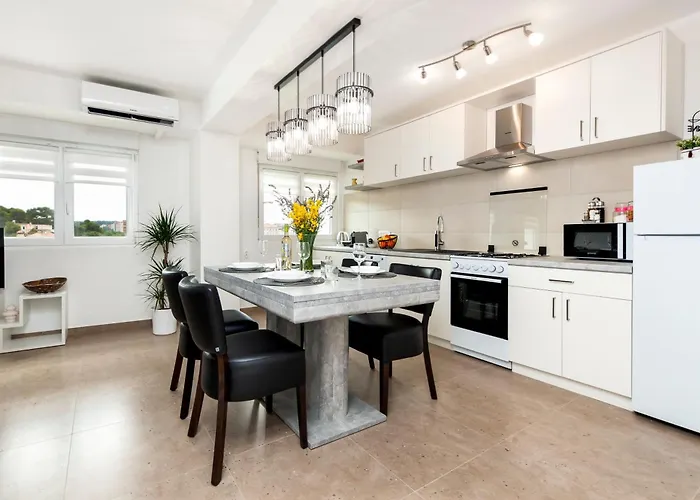 Arena Parkside Πούλα