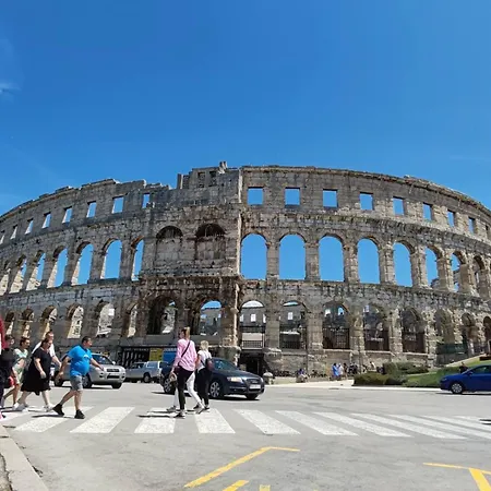 Arena Parkside Appartement *