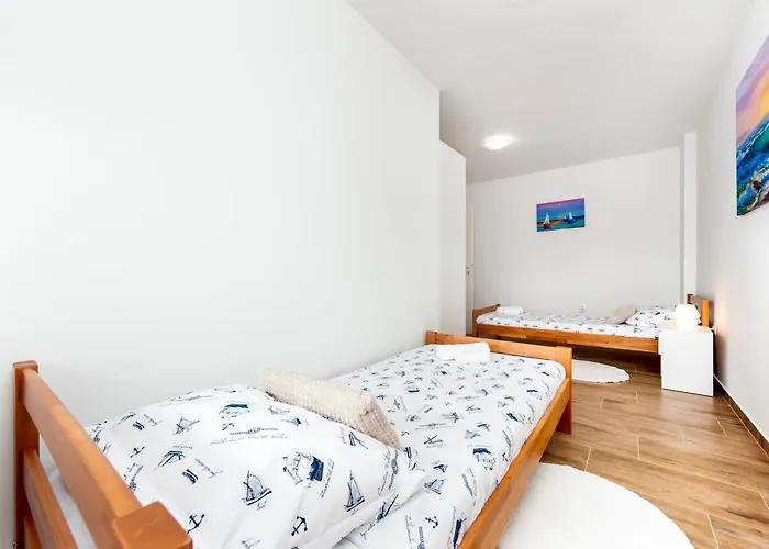 Arena Parkside Apartman *